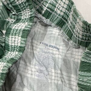 Green Plaid Women's Sleep Shorts